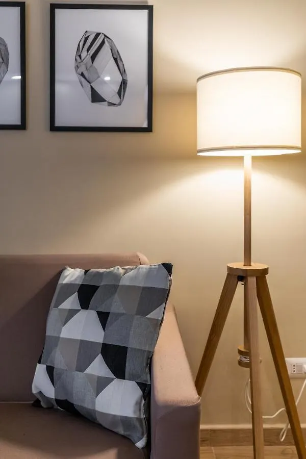 Fantoni Excelsior San Siro Stadio 2 Camere 6 Posti Letto 밀라노 0*,  이탈리아